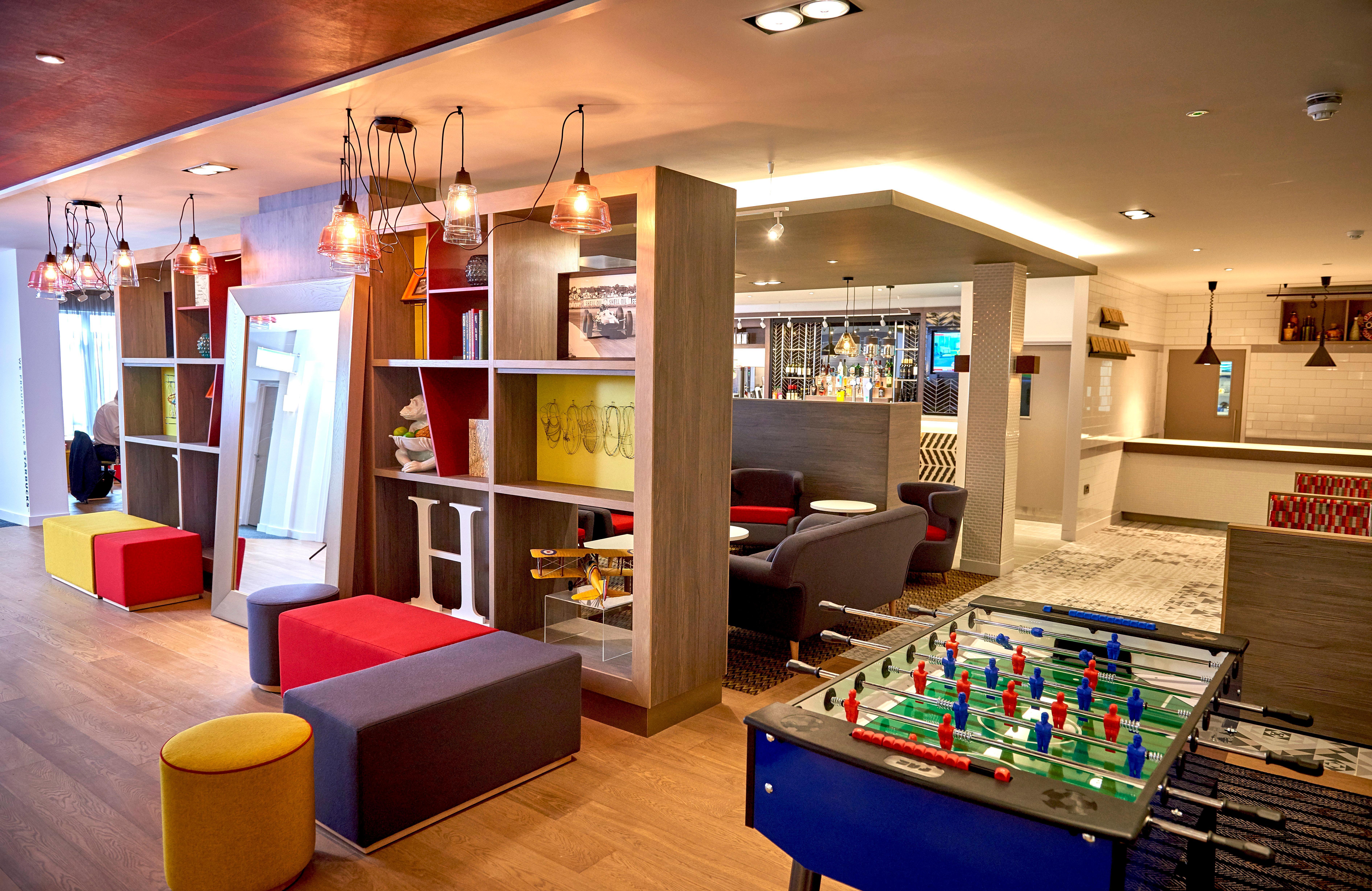 Flore Holiday Inn Northampton West M1 Junc 16, An Ihg Hotel מראה חיצוני תמונה
