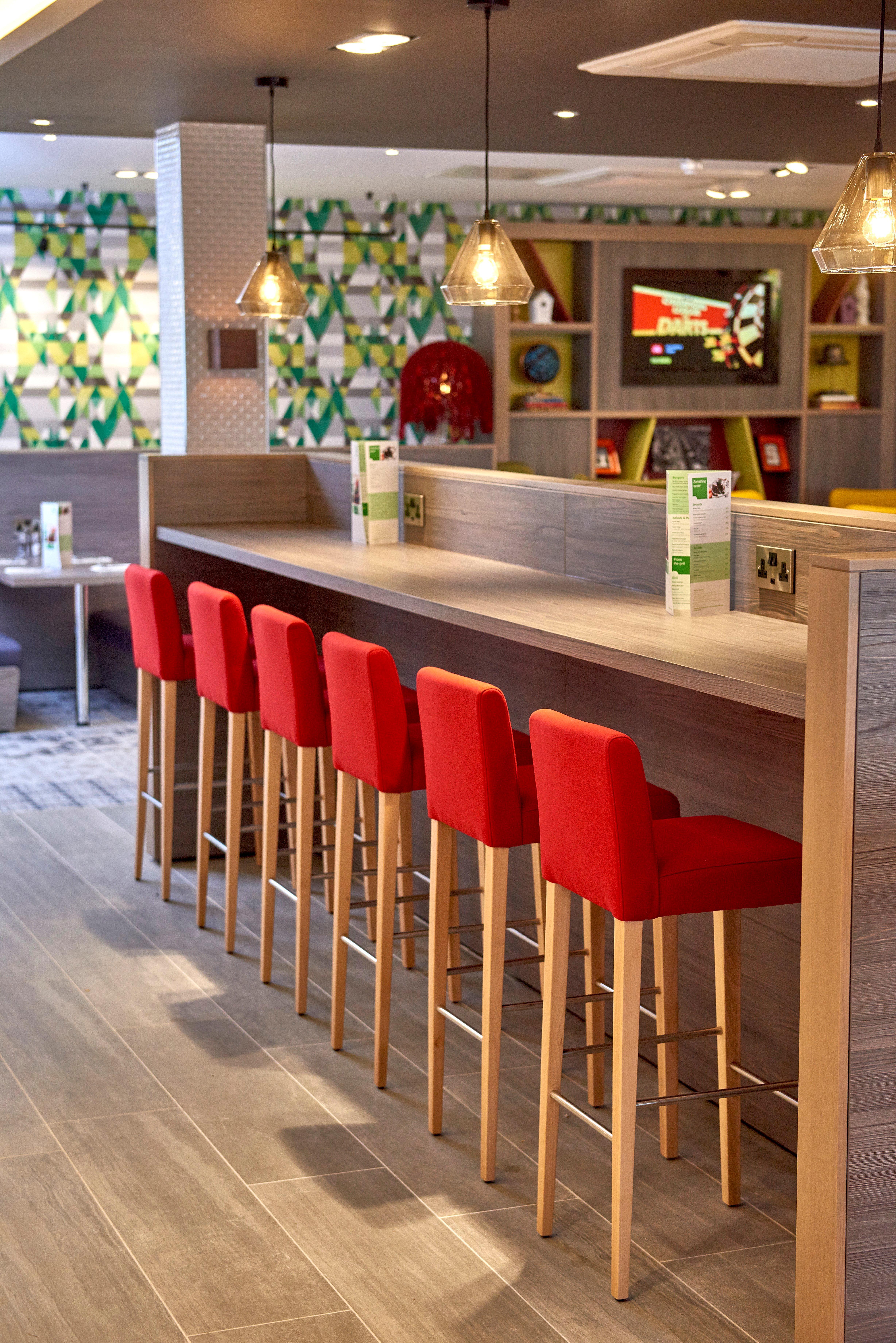 Flore Holiday Inn Northampton West M1 Junc 16, An Ihg Hotel מראה חיצוני תמונה