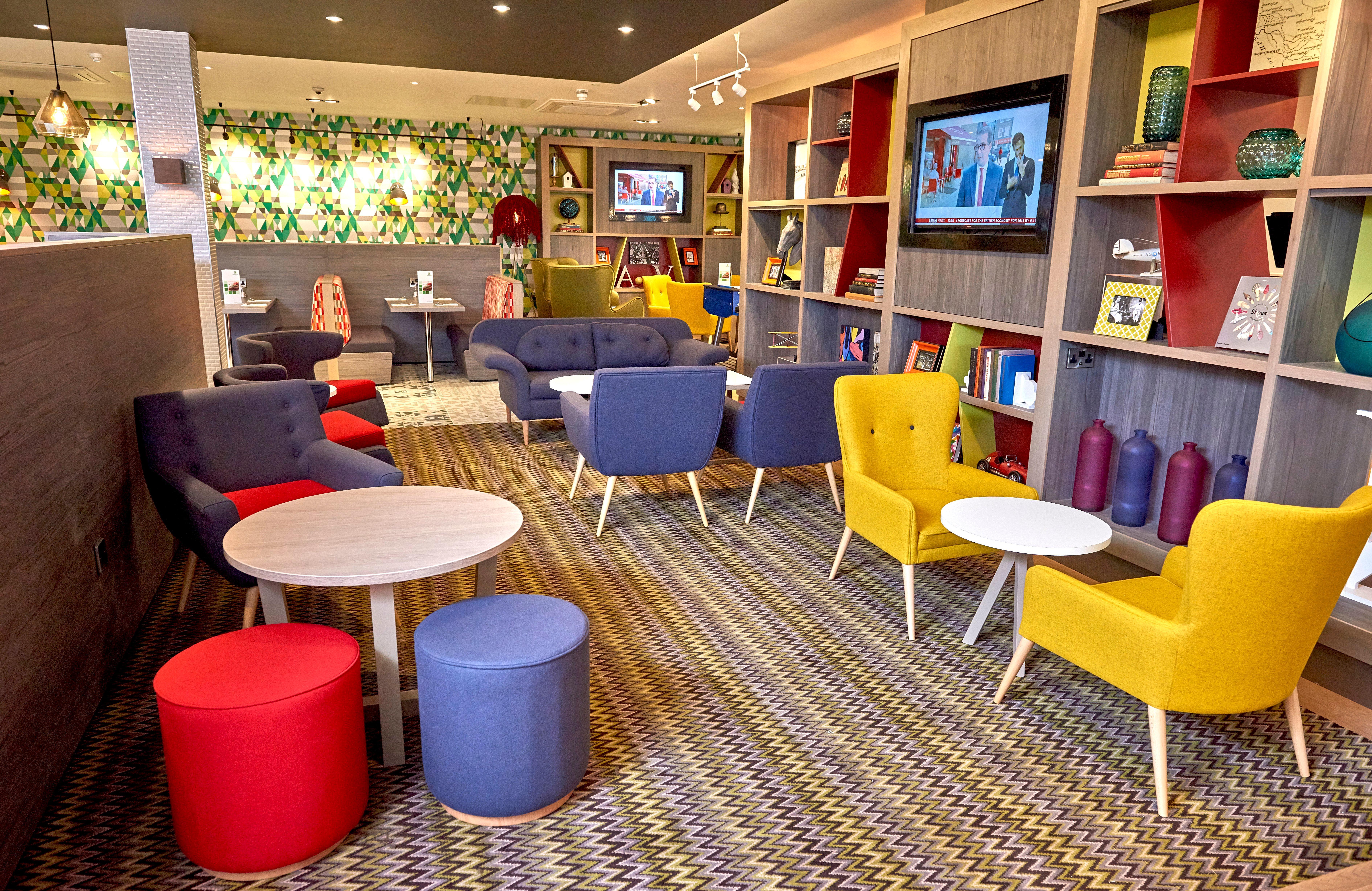 Flore Holiday Inn Northampton West M1 Junc 16, An Ihg Hotel מראה חיצוני תמונה