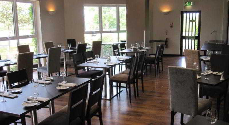 Flore Holiday Inn Northampton West M1 Junc 16, An Ihg Hotel מראה חיצוני תמונה